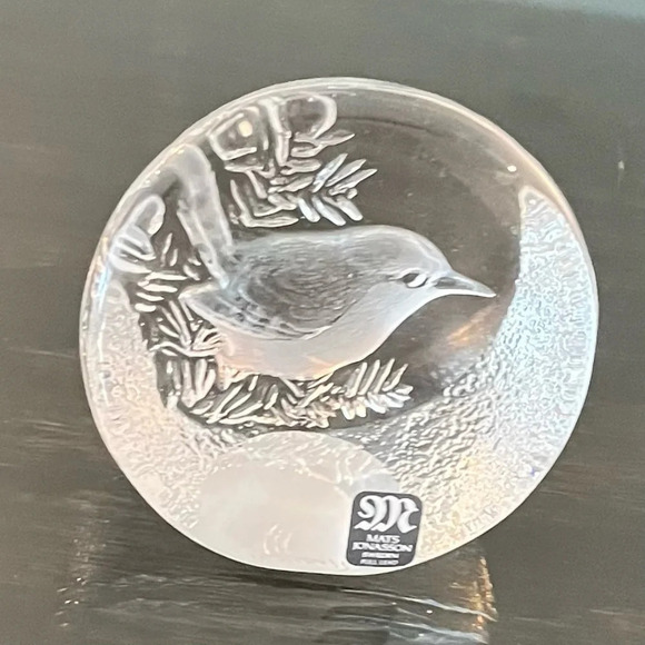 NIB Mats Jonasson Lead Crystal Paperweight Bird and Pine Sweden - Picture 11 of 11